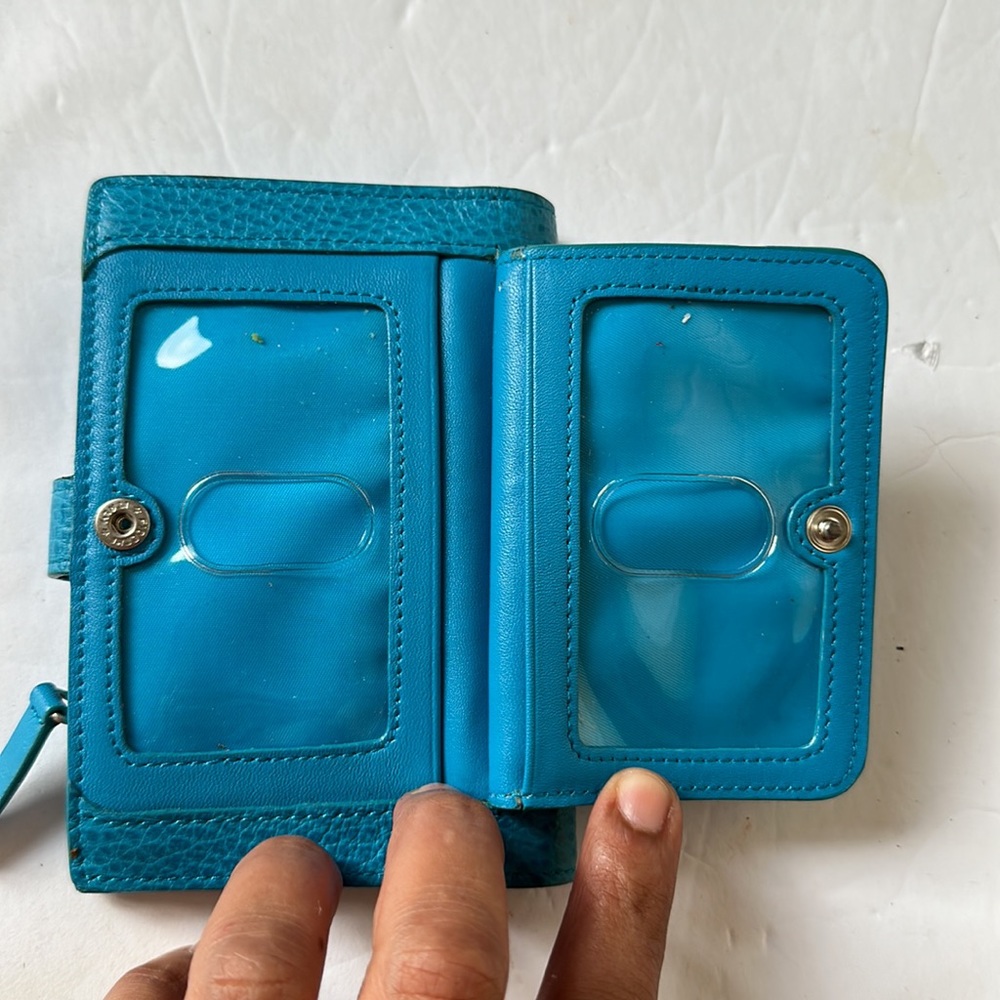 Lodi’s wallet - Picture 4 of 12
